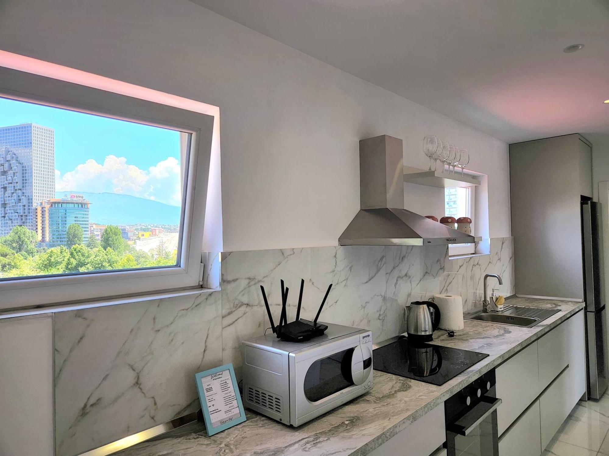 Tirana City Center Penthouse Oasis Esterno foto