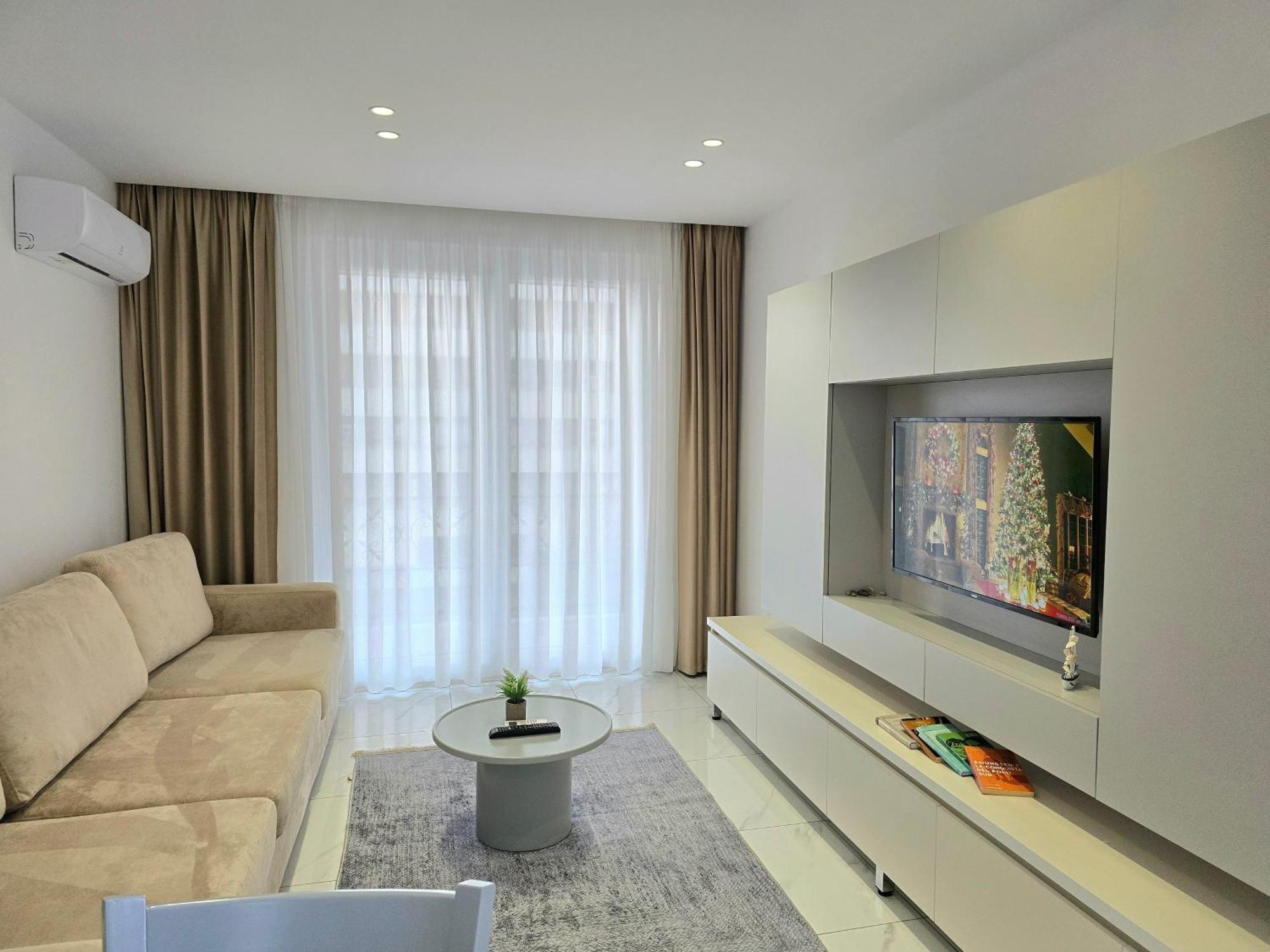 Tirana City Center Penthouse Oasis Esterno foto