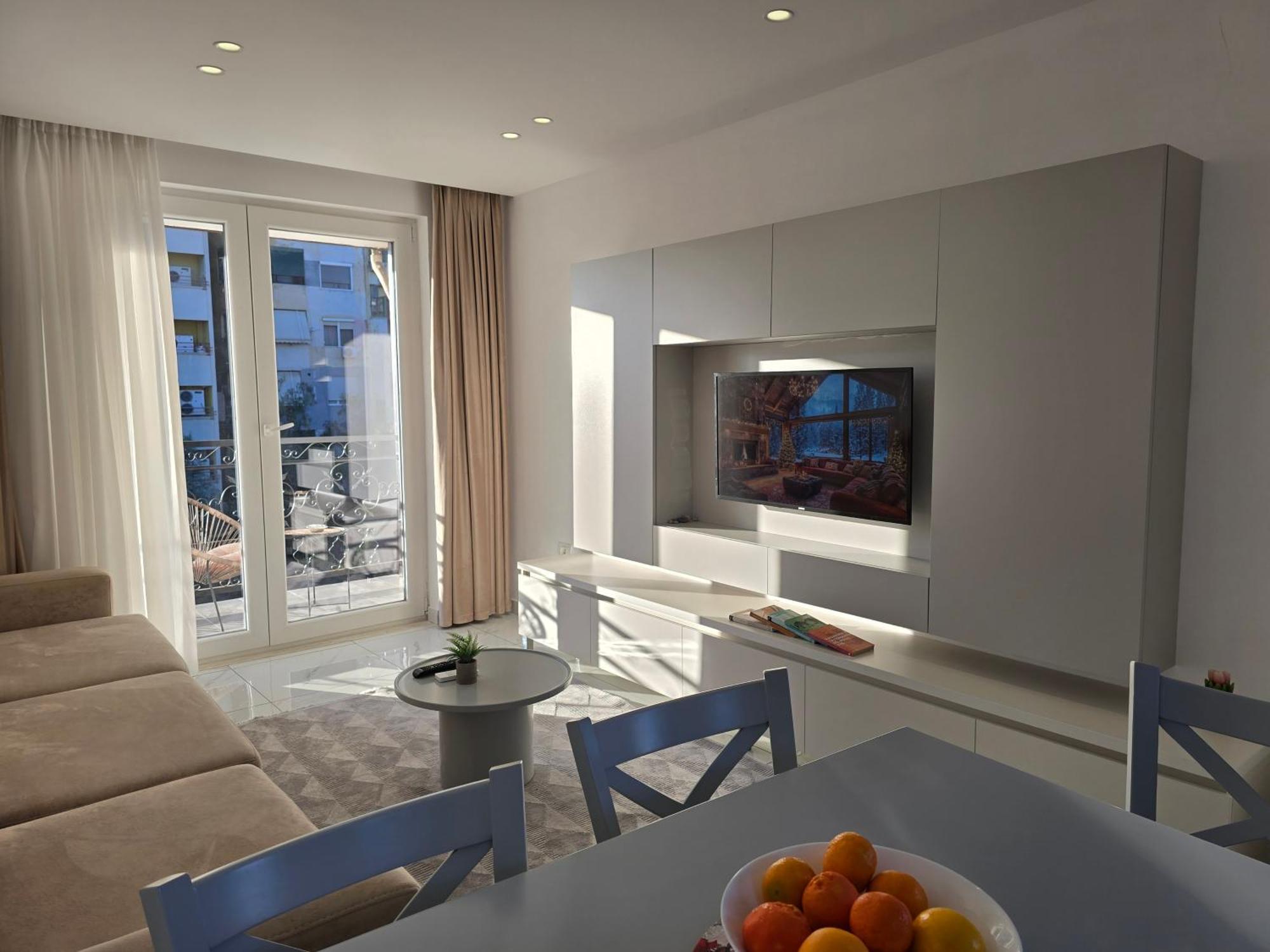 Tirana City Center Penthouse Oasis Esterno foto
